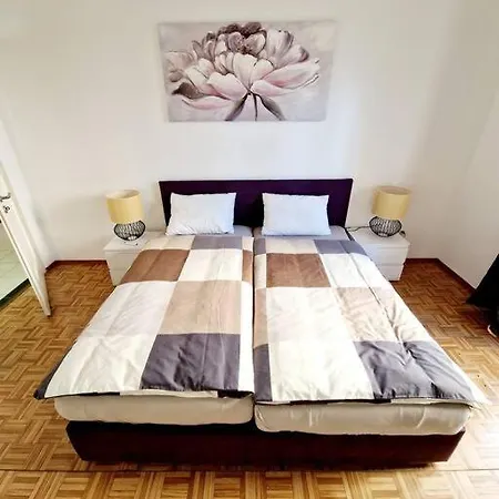 4.5 - Apartment